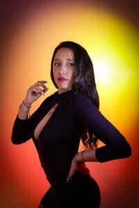 JessyBarnetPleasure in red Bild 8