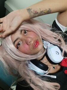 JUNKO ENOSHIMA COSPLAY🩷 od Lovelyamyy  5 snímek