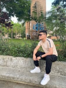 andersalesak05 Public Pic 2