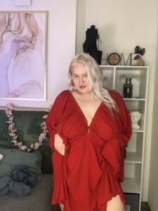 Lina_Hottie kullanıcısının LADY IN RED albümü -  7 fotoğraf