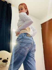 Valeriana00 lady in jean Pic 3
