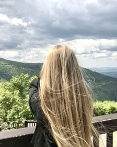 Kelly__White Public Hình 5