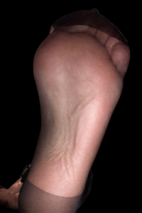 ChristieCru Nylon Feet Addiction Billede 3