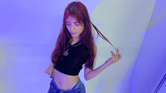 VioletteRoselle Public Immagine  3