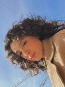 2girl_1_cum It's me Pic 3