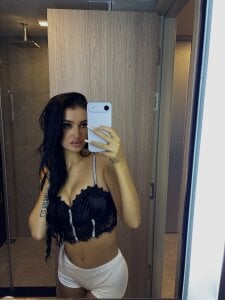 younglyx Public 2 Pic 5