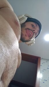 My chest is super pumped after training de Mercury_muscle  photos