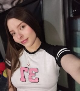 Aricita1's Bella Sex Photo 2