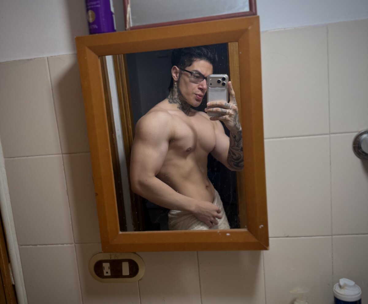 DennisWalkerr adlı kullanıcının viral fotoğrafları:  1180