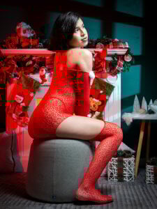 ClaudiaSophiaのSanta arrived with gifts 🎁🔥の 3枚の写真