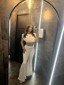 KarolRojas_22 Public Pic 2