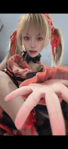 momo-2580 Public Foto 6