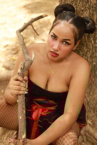 NahomiWalker_ Dark Forest Queen Pic