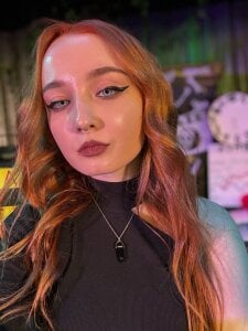 Emma_Chery