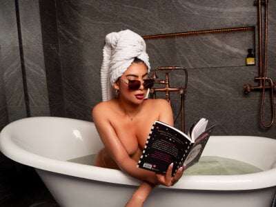 Nataliaa___ bathtub style 🛀🏻 Pic