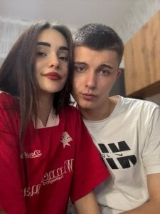 I'm with my friend Sofia. de DenisSofiaa  photos