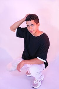 Noah_Greenhart 💦 I want your eyes all over me. Gambar 3