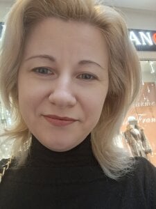 Katerina-Kissa Public Pic 5