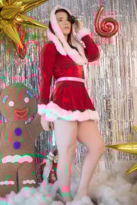 elafranco_ Miss Claus is here 🤶🏼 Εικόνα 4