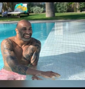 hrnyboy1978 kullanıcısının Public albümü -  2 fotoğraf