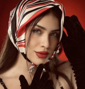 Annie_rhoades Public Pic