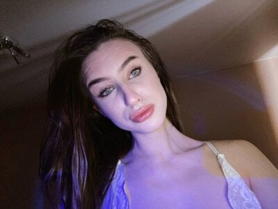 EllieRough Public Pic 4