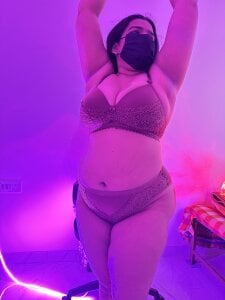 elegant_elina Public Pic