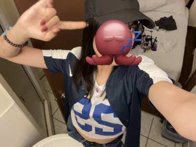 carolwet555 🐉🧧🩸 Pic 3