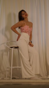 CwenBollding Playing Dress-Up Pic