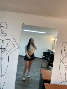 Chloe_Voss Public Pic 3