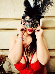 MayaMusee The MILF of your LIFE! Pic 4