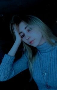 Ellen_Hops Public Pic 2