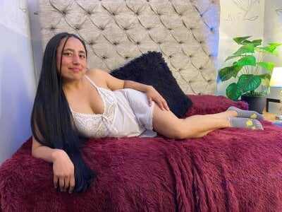 Samanta_Fischer Public Pic