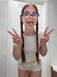 I love doing different hairstyles! are the best😝🤗 de LauraHansil Foto