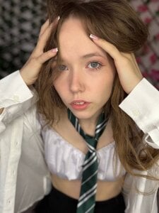 Petite_PollyのShe was the baddest student📚の枚の写真