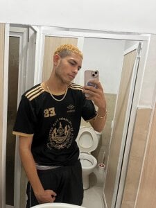 ItsZairen Public Poză 2