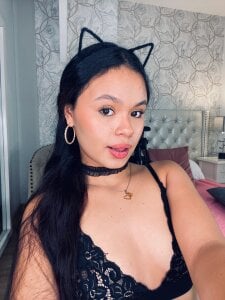 amara_rousse cute face Poză 9