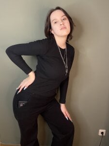 AlesiaYonke Public Pic 2