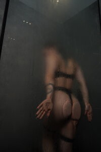 Rocks_Babies_ Alice in shower Pic 9