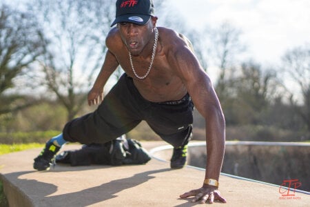 TonyRopesSnowbunnies Public Pic 4