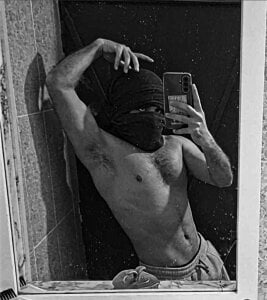 Me😇 de the_night_boy1  5 Imagens