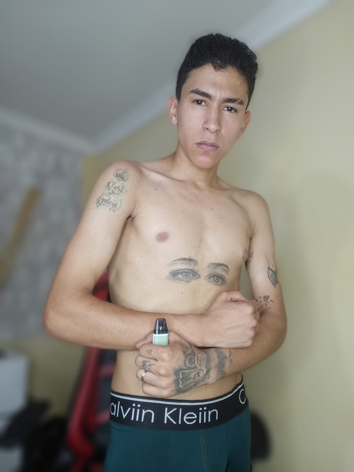 JacksonWillss Trendaava kuva 9133