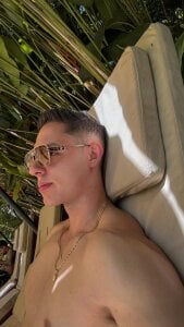 MAXTHOMSONSunny ☀图片 2