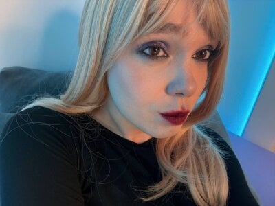 RoxyTaylon Public Pic 2