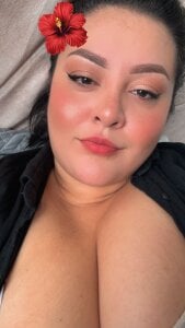 Katy de Katypersian_  3 photos