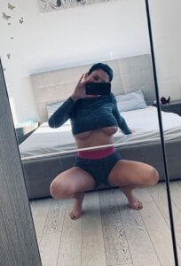 Mayaboobs1 Me &him Billede 3