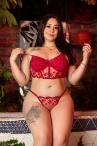 nahomi_sweett I like relaxing baths in a huge bathtub Εικόνα 2