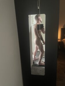 Tom32NB Public Pic 3