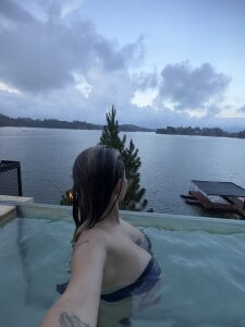 💛 de Amara_Velvet_  3 Imagens