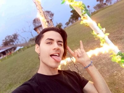 twinks_big_cock_milkers Public 사진 5